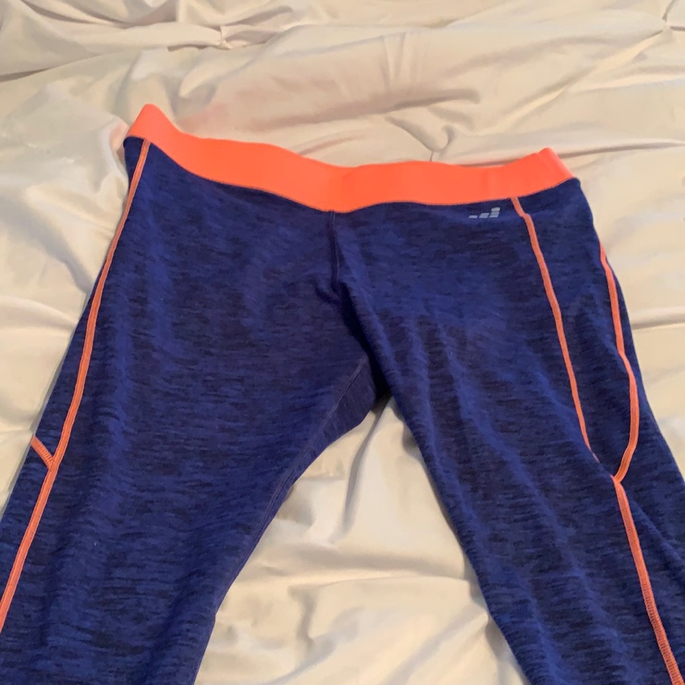BCG Capri leggings Blue with Orange detail